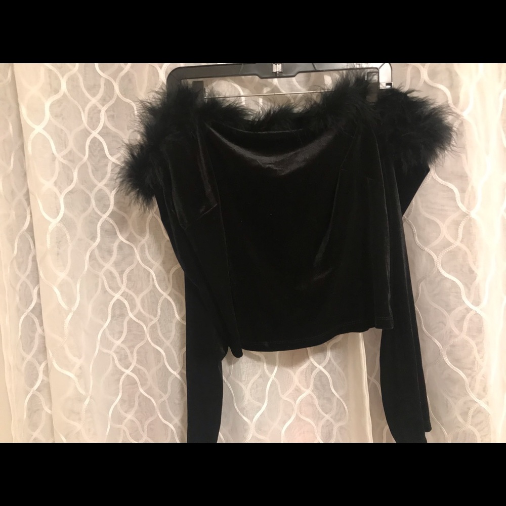 Off shoulder crop top